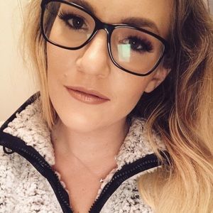Meet your Posher, Heidi